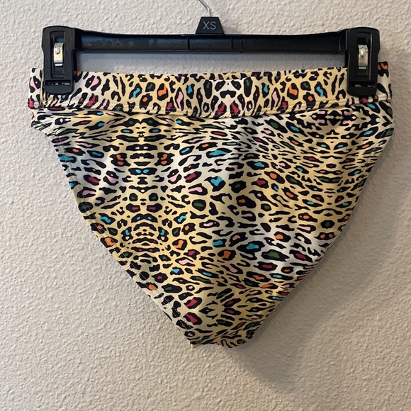 NWT Cyn & Luca animal print swim suit bottoms size small - Picture 2 of 3